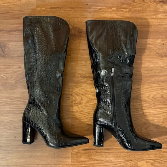 NIB Pauvaody Black Snakeskin Faux Leather Knee High Tall Pointed Heel Boots 7 - Picture 7 of 16